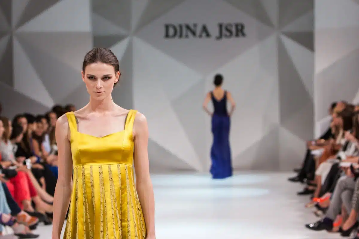 Découvrez les tendances de la saison au travers des dernières collections présentées lors des fashion weeks internationales