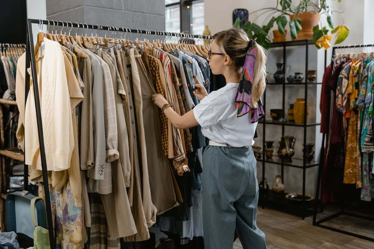 Bien choisir ses vêtements : les meilleures astuces à connaître