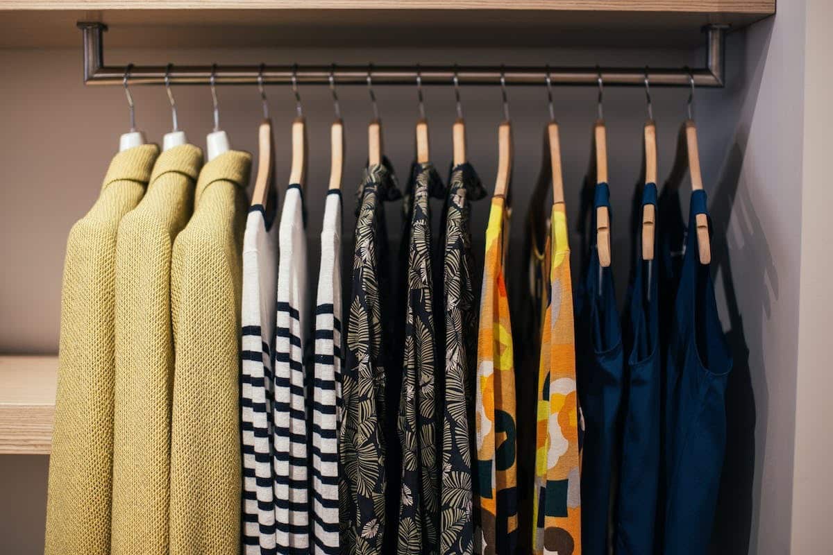 Les essentiels absolus pour une garde-robe parfaite