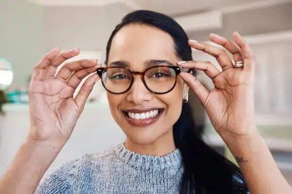 Comment choisir la forme idéale de ses lunettes de vue ?